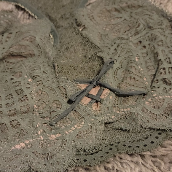 Racer Back Bralettes - Picture 2 of 4